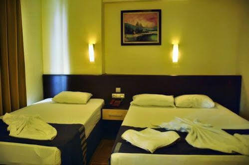 Kemalhan Beach Hotel 阿拉尼亚 外观 照片